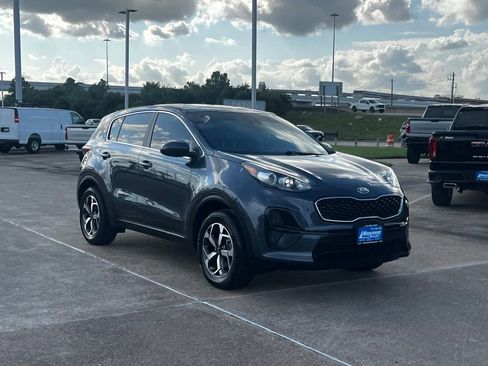 Used 2020 Kia Sportage LX FWD image 3