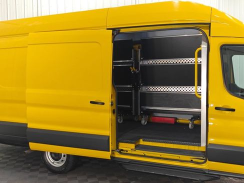 Used 2022 Ford Transit 250 148 High Roof Extended w/ Parcel Delivery Package RWD image 18