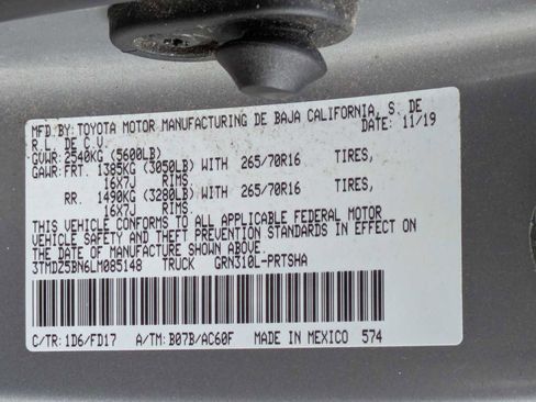 Used 2020 Toyota Tacoma TRD Off-Road image 30