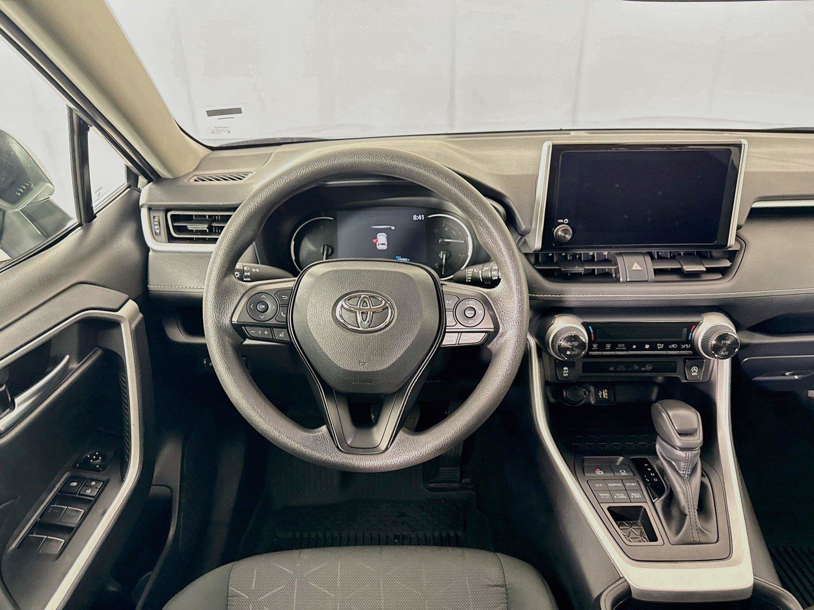 Certified 2025 Toyota RAV4 XLE AWD/4WD image 31