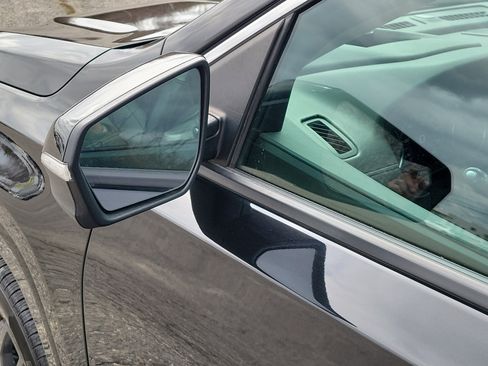 Used 2023 GMC Terrain Denali w/ Black Diamond Edition image 10