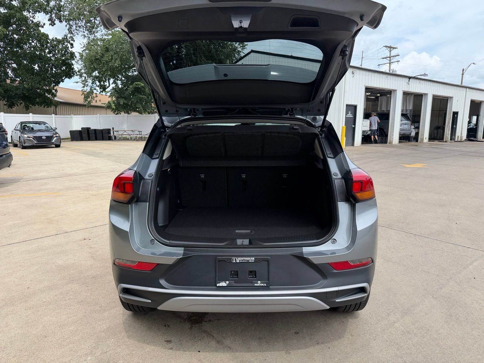 Used 2024 Buick Encore GX Preferred AWD/4WD image 33