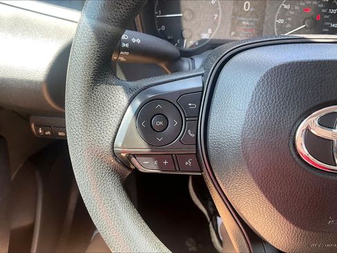 Used 2025 Toyota Corolla LE FWD image 23