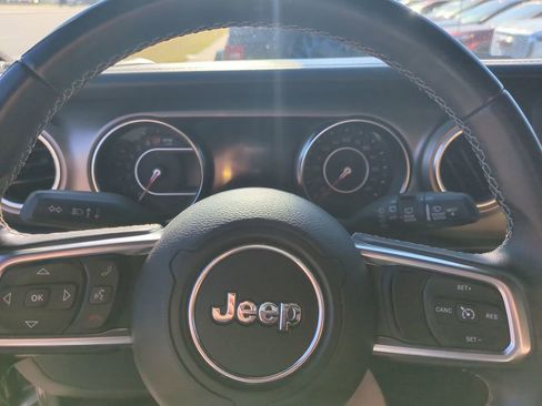 Used 2018 Jeep Wrangler Unlimited Rubicon image 29
