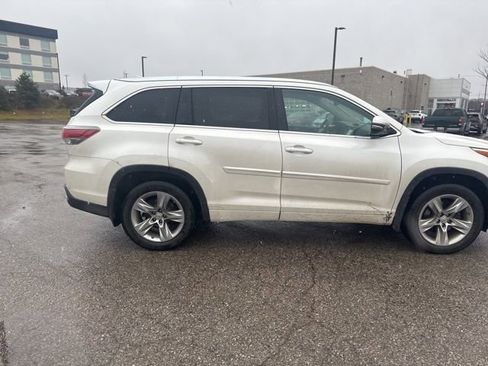 Used 2014 Toyota Highlander Limited image 17