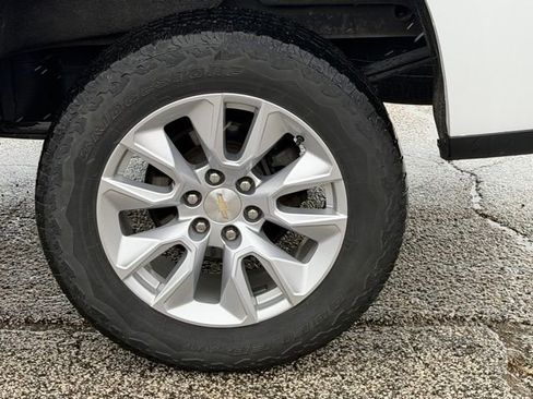 Used 2021 Chevrolet Silverado 1500 Custom image 16