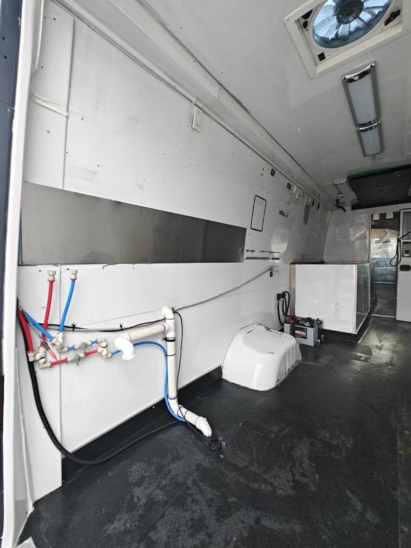 Used 2019 Mercedes-Benz Sprinter 170 image 36