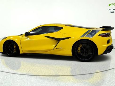 Used 2026 Chevrolet Corvette Z06 RWD image 5
