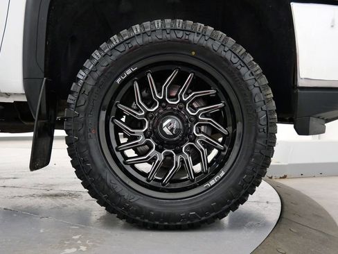 Used 2023 GMC Sierra 2500 Pro w/ Convenience Package AWD/4WD image 34