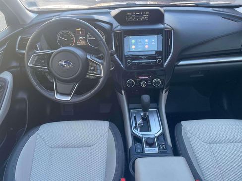 Used 2023 Subaru Forester Premium image 13