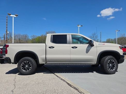 New 2026 Chevrolet Silverado 1500 ZR2 AWD/4WD image 18