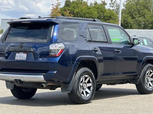 Certified 2023 Toyota 4Runner TRD Off-Road Premium AWD/4WD image 2
