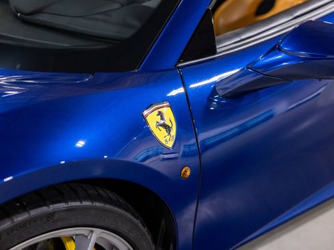 Used 2019 Ferrari 488 Spider image 23