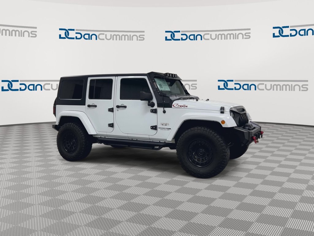 Used 2018 Jeep Wrangler Unlimited Sahara AWD/4WD image 2