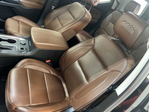 Used 2020 Chevrolet Traverse High Country image 14