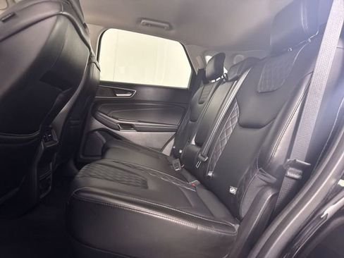 Used 2024 Ford Edge Titanium image 23