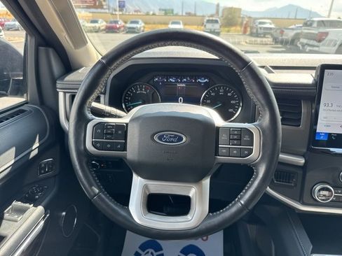 Used 2024 Ford Expedition XLT image 9