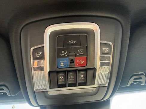 Used 2019 RAM 2500 Limited AWD/4WD image 36
