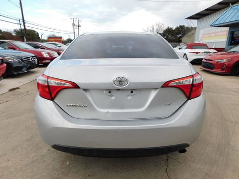 Used 2015 Toyota Corolla LE image 6