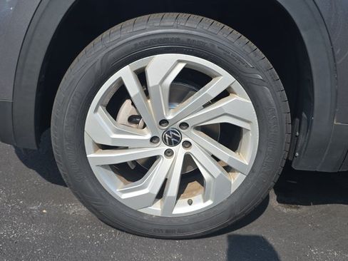 Used 2022 Volkswagen Atlas SE FWD image 25