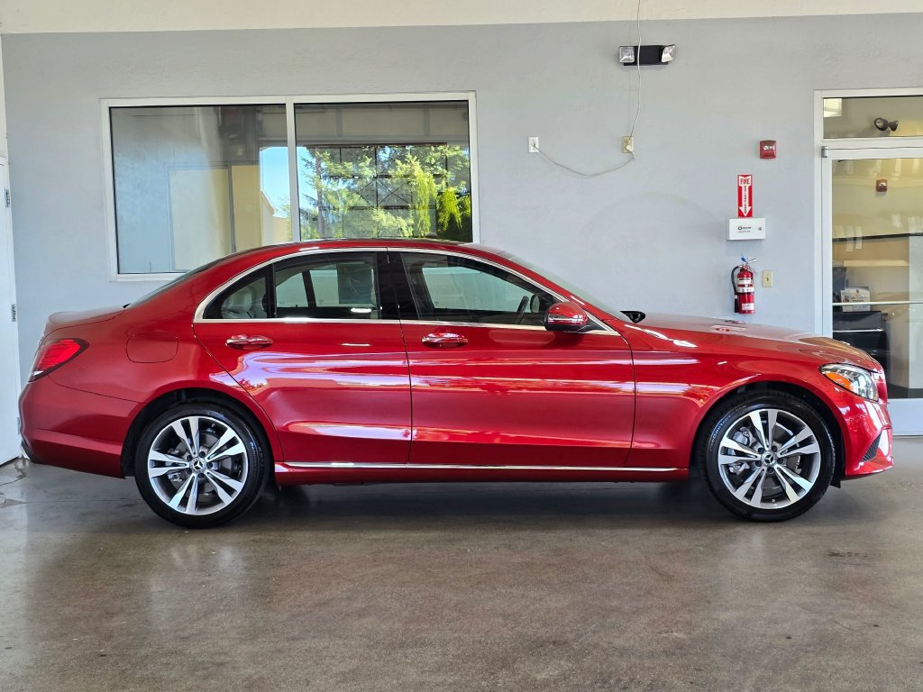 Used 2021 Mercedes-Benz C 300 4MATIC Sedan image 4