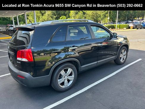 Used 2013 Kia Sorento EX w/ EX V6 Premium Pkg FWD image 3