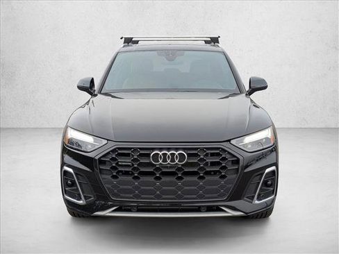 Used 2023 Audi Q5 e Premium Plus w/ Premium Plus Package image 2