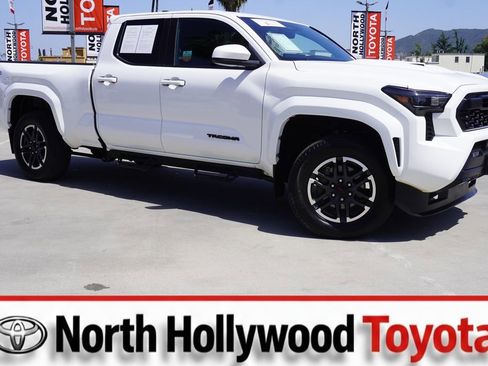 Certified 2024 Toyota Tacoma TRD Sport image 1