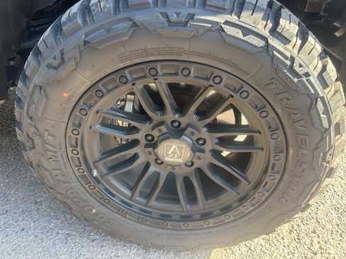 Used 2021 Toyota Tundra SR5 w/ TRD Off-Road Plus Package AWD/4WD image 7