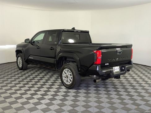 Used 2024 Toyota Tacoma SR5 image 5