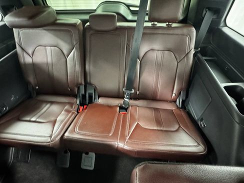 Used 2023 Ford Expedition Limited AWD/4WD image 15