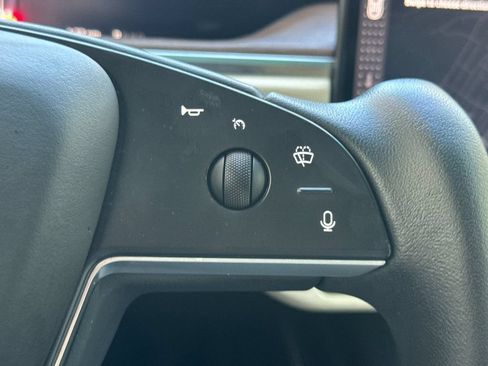 Used 2023 Tesla Model X AWD/4WD image 31