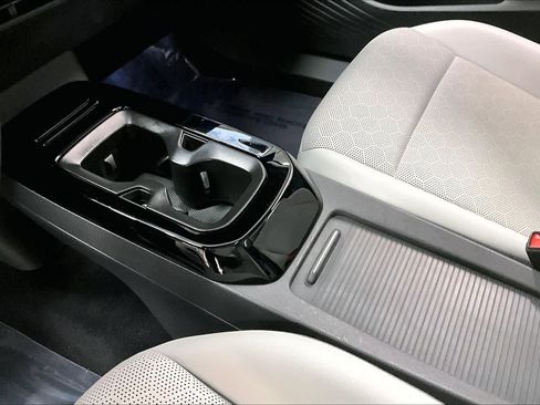 Used 2022 Volkswagen ID.4 Pro S w/ Gradient Package image 19