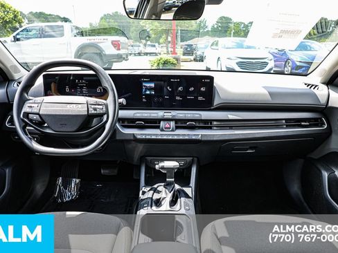 Used 2025 Kia K4 FWD image 28