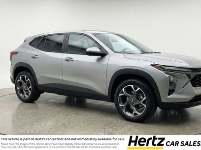 Used 2025 Chevrolet Trax LT w/ LT Convenience Package
