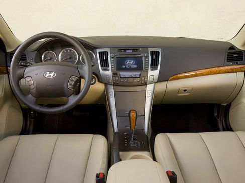 Used 2009 Hyundai Sonata GLS FWD image 4