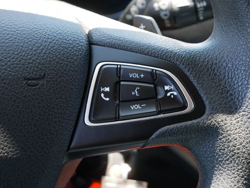 Used 2017 Ford Escape SE AWD/4WD image 30