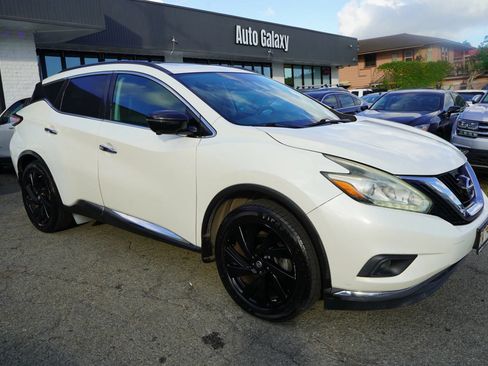 Used 2017 Nissan Murano Platinum w/ Platinum Technology Package FWD image 3