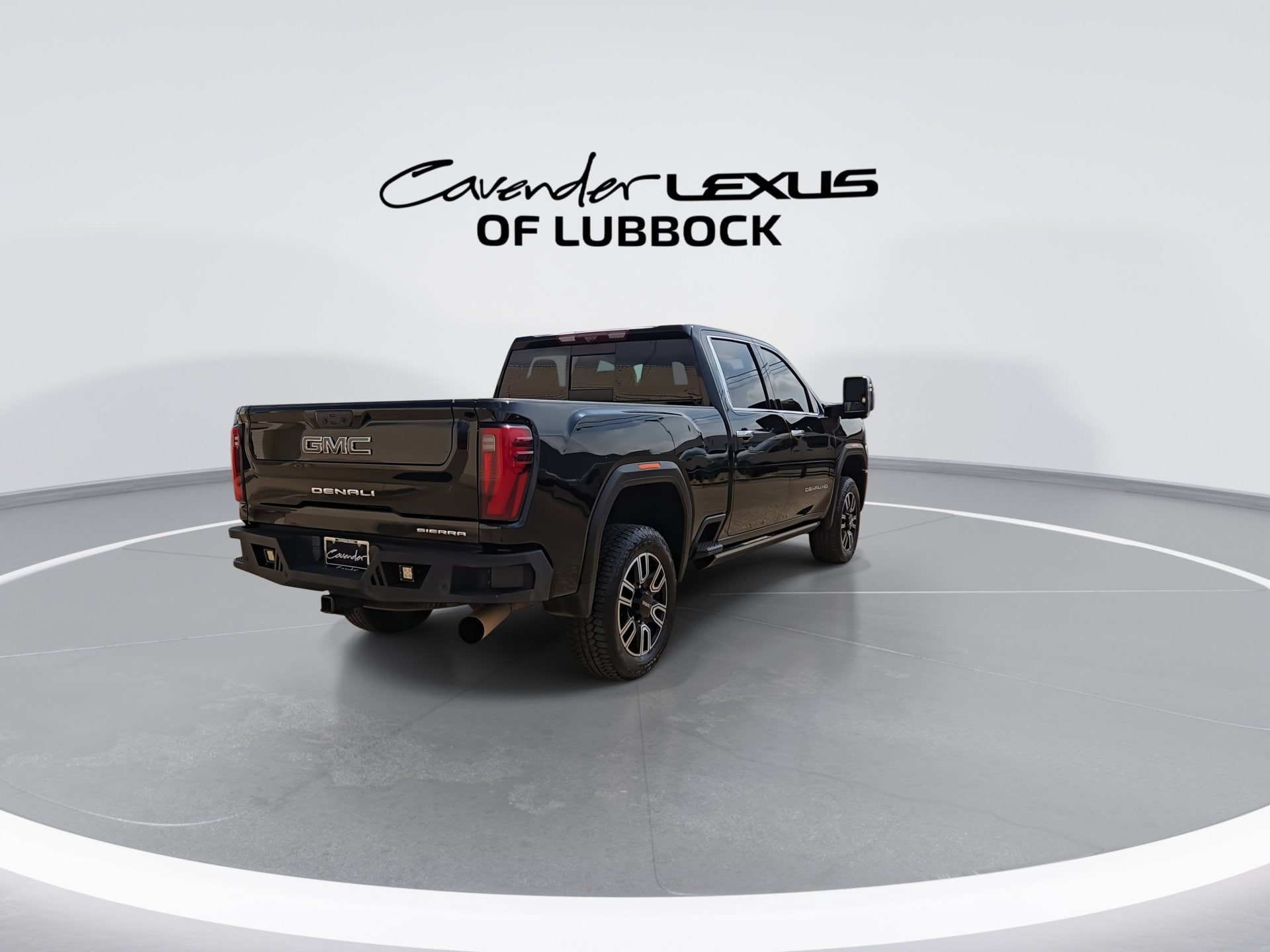 Used 2024 GMC Sierra 2500 Denali Ultimate AWD/4WD image 8