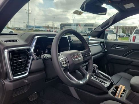 New 2026 GMC Canyon Elevation w/ Convenience Package image 16