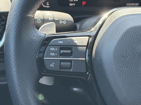 Used 2025 Acura ADX A-Spec image 19