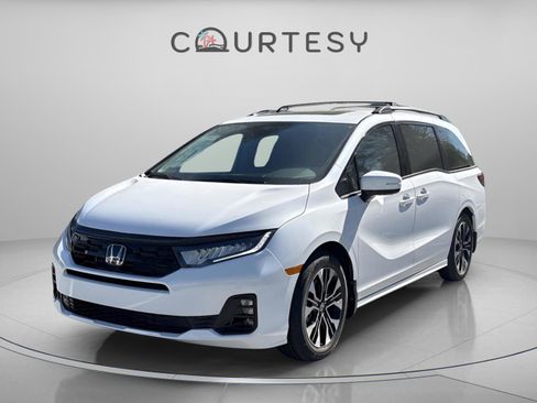 New 2026 Honda Odyssey Elite image 2