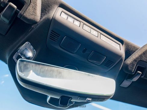 Used 2022 Chevrolet Corvette Stingray Preferred Conv w/ Z51 Performance Package image 40