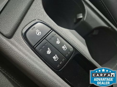 Used 2019 Kia Niro EX w/ EX Premium Package image 14