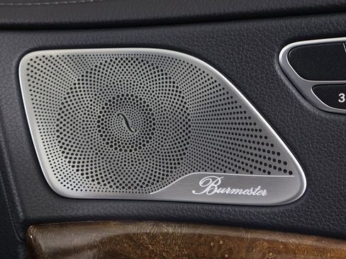 Used 2019 Mercedes-Benz S 560 4MATIC Sedan w/ AMG Line Exterior image 61