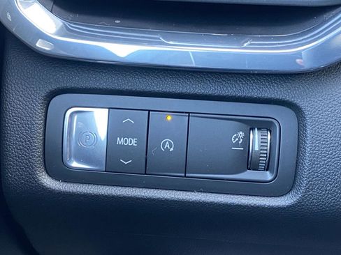 New 2026 GMC Acadia Elevation image 15