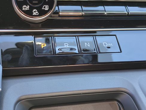 New 2026 Nissan Armada SL w/ Captain's Chari Seat Package image 15