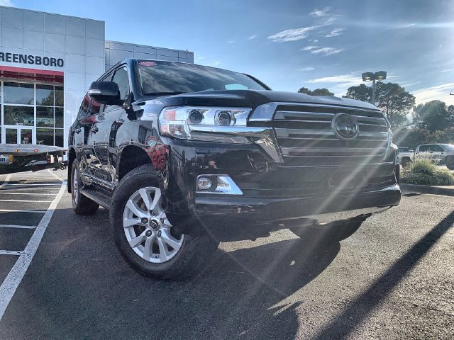 Used 2016 Toyota Land Cruiser AWD/4WD image 2