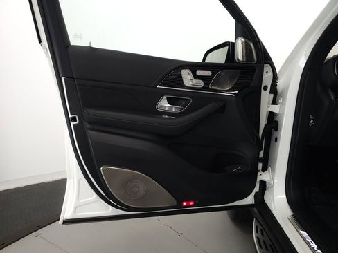 Used 2024 Mercedes-Benz GLS 63 AMG 4MATIC image 5