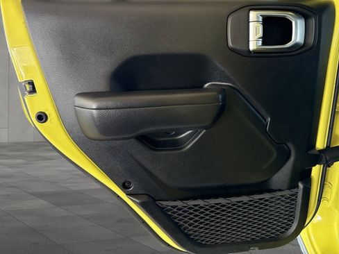 Used 2023 Jeep Wrangler Unlimited Sport image 25